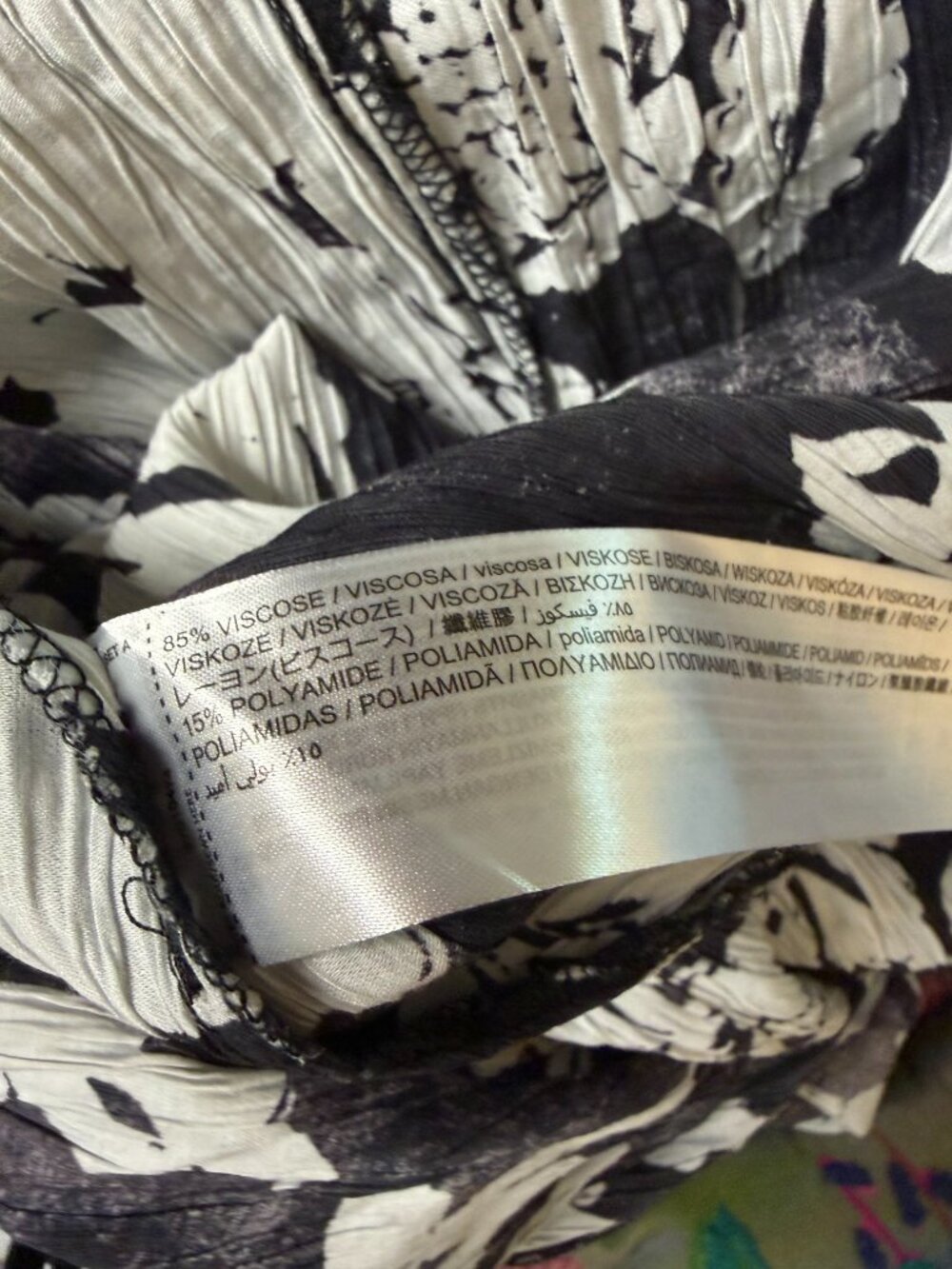 MNG Mango Willow Side Cut Out Maxi Dress Crinkle Floral Black Gray 4 - Picture 11 of 12